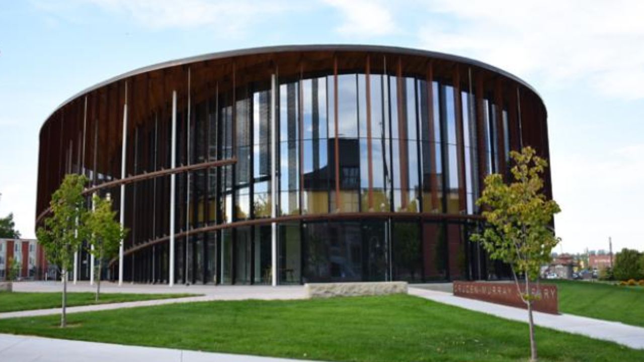 Cruzen Murray Library